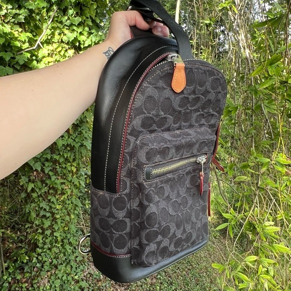 COACH Belt Bag/Crossbody in Signature Denim  C0913 AUTHENTIC - Picture 2 of 12